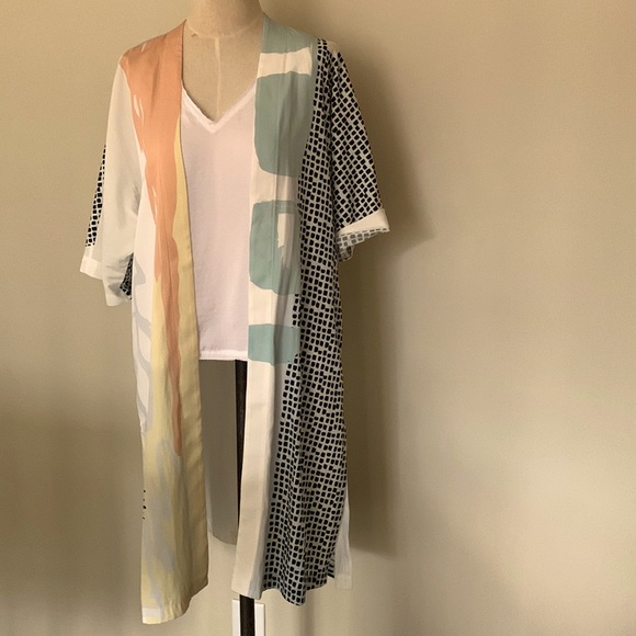 Chico's Jackets & Blazers - Chico’s Abstract kimono duster